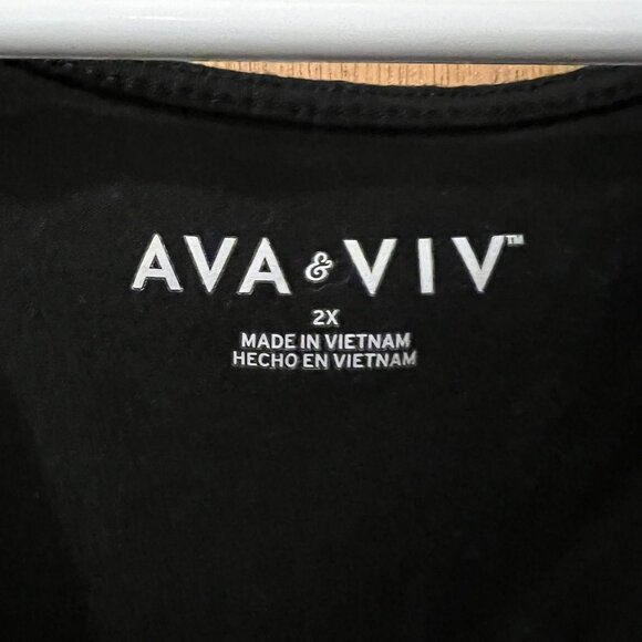 🐻Size 2X - Ava-Viv - Black Short Sleeve Knit Pullover w/Twisted Front - Picture 2 of 6